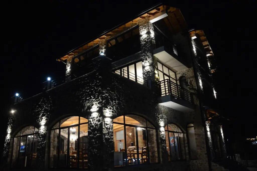 Bujtina Vrenezi Hotel Peshkopia Kültér fotó