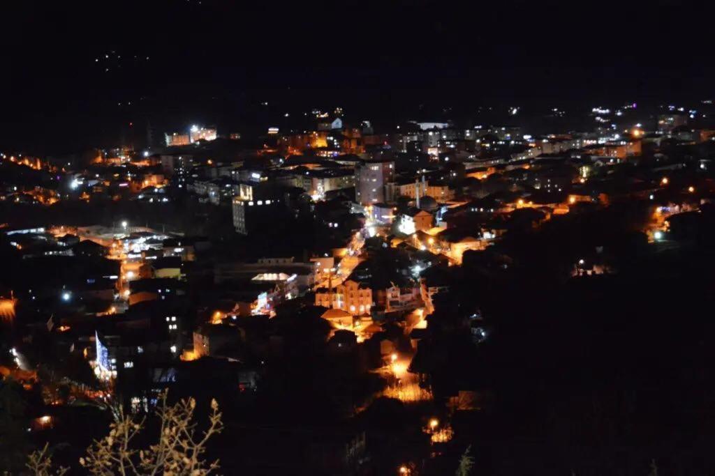 Bujtina Vrenezi Hotel Peshkopia Kültér fotó