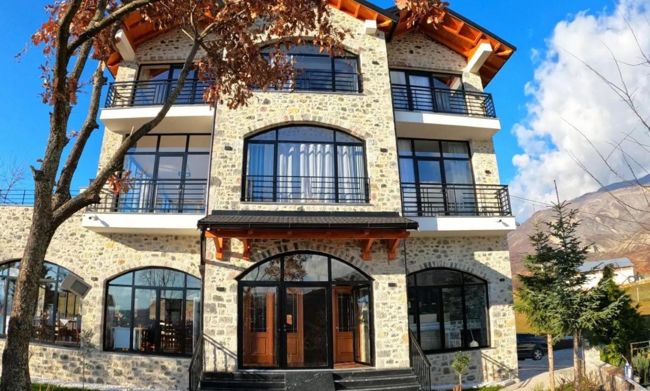 Bujtina Vrenezi Hotel Peshkopia Kültér fotó