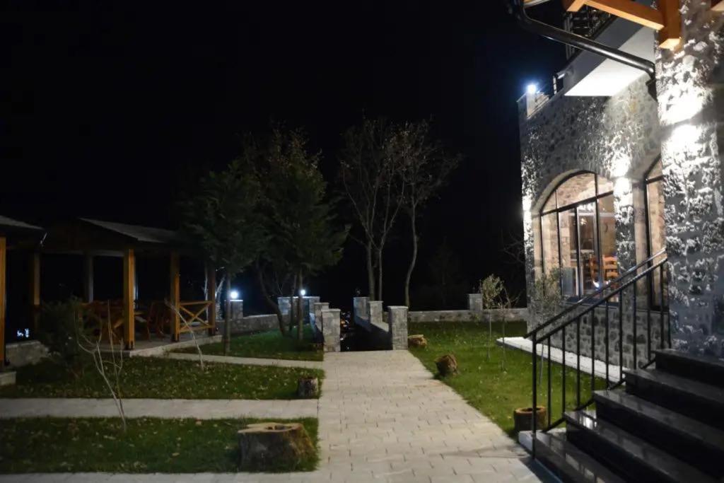 Bujtina Vrenezi Hotel Peshkopia Kültér fotó
