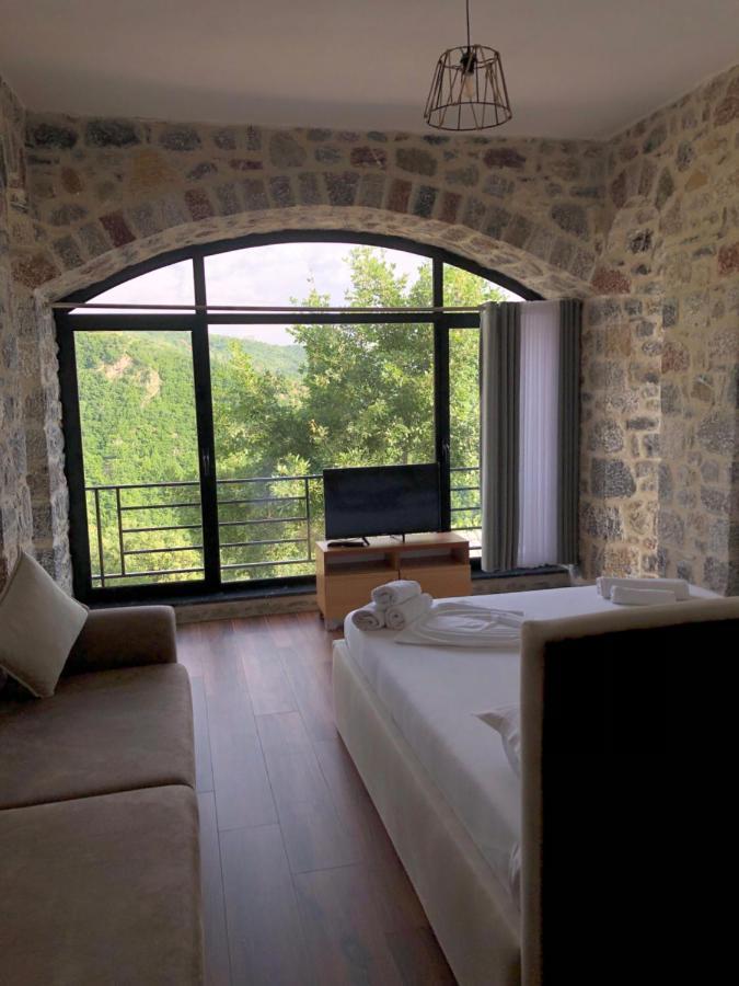 Bujtina Vrenezi Hotel Peshkopia Kültér fotó