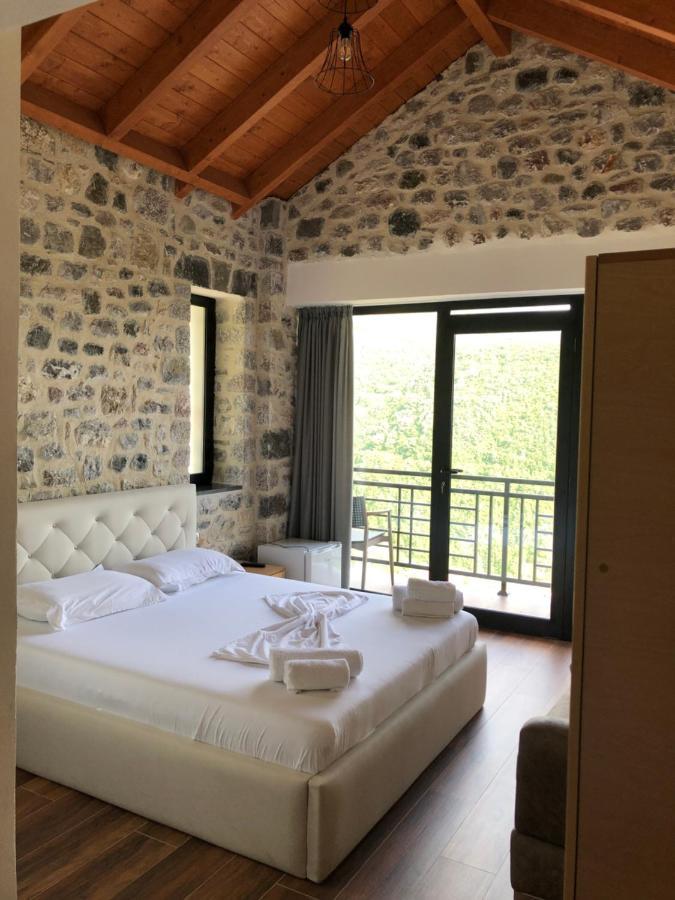 Bujtina Vrenezi Hotel Peshkopia Kültér fotó